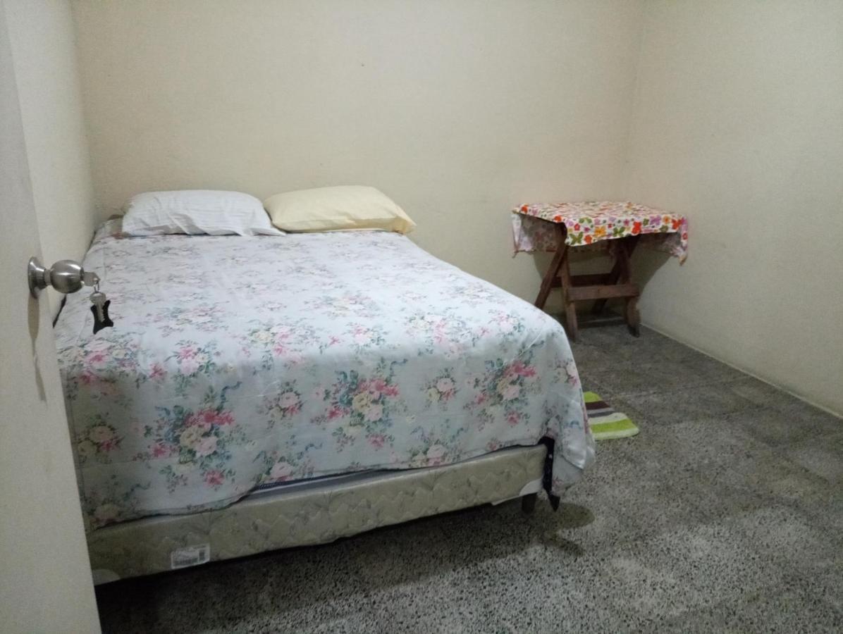 Hostal The Friends パナハチェル エクステリア 写真