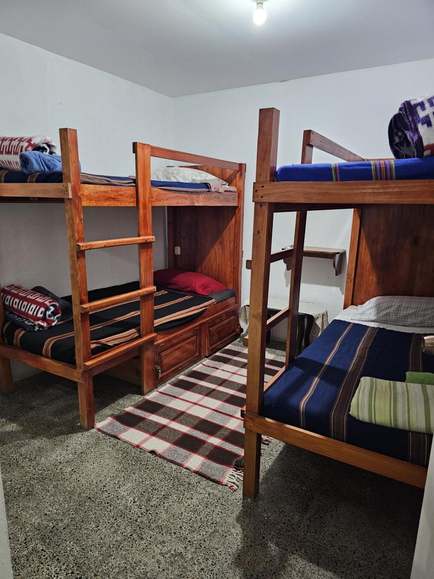 Hostal The Friends パナハチェル エクステリア 写真
